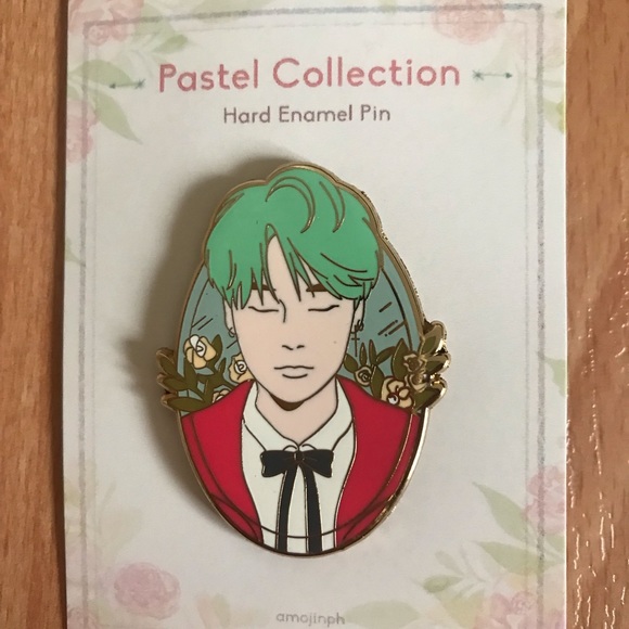 BTS Yoongi Suga Enamel Pin - Picture 1 of 2